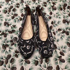 Source Unknown Black Skull Design Women's Flats